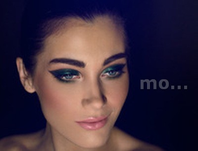 مدل آرایش های زیبا با رنگ چشم آبی آرایش شیک با لنز رنگی آبی