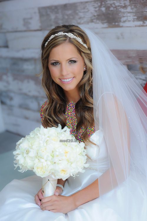 مدل موی عروس رنگ مو بلوند و رنگ مو مشکی با تاج