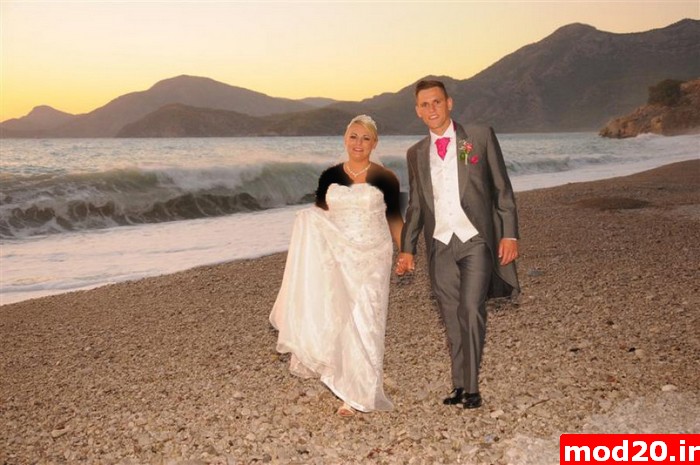پانزده مدل ژست عکاسی عروس و داماد کنار دریا غروب افتاب طبیعت  ژست عکاسی اروپایی برای عروس و داماد در طبیعت